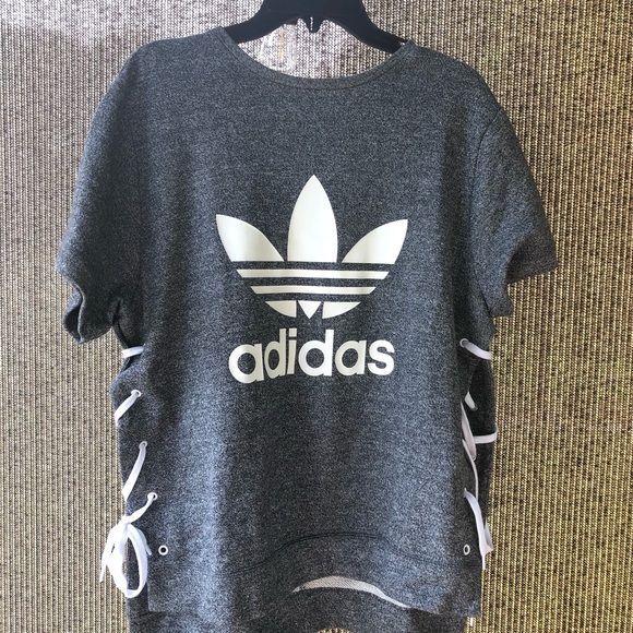 Adidas top - Picture 8 of 11